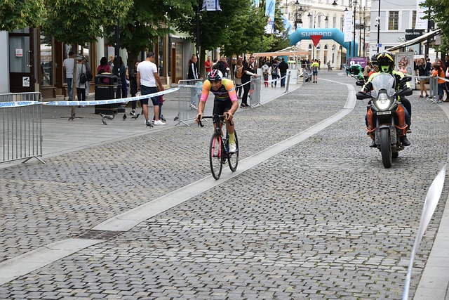 他為球隊建 他為球隊建